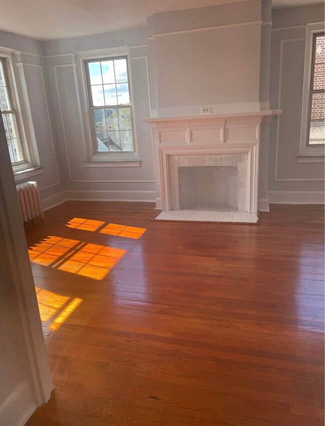 Photo - 144 Grove St Unit 310