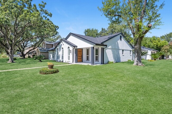 Photo - 11402 Ash Creek Dr