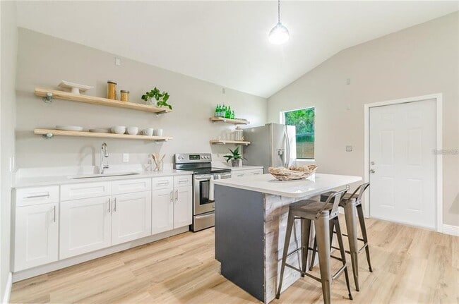 Photo - 5802 N Suwanee Ave