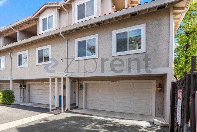 Photo - 1451 Main St