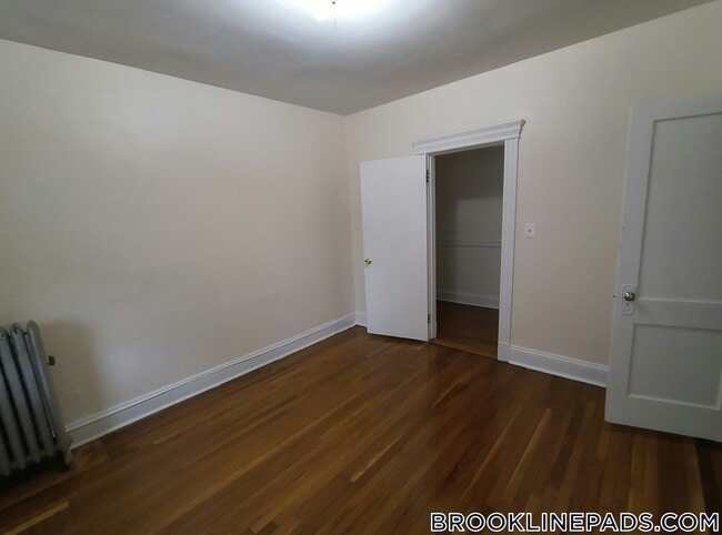 Photo - 352 Riverway Unidad 5
