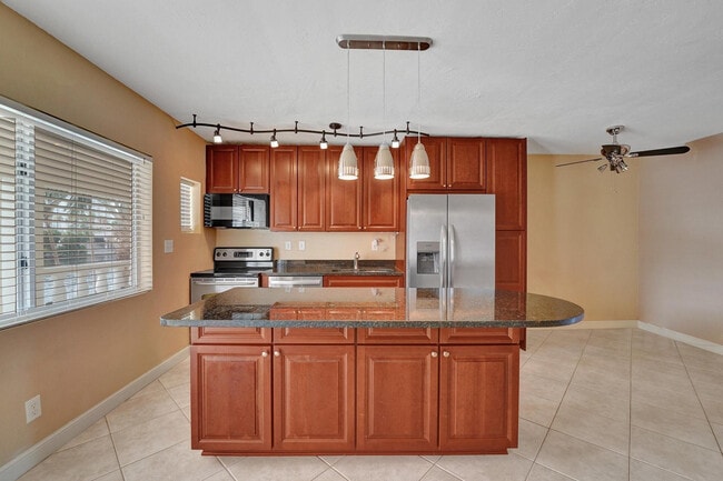 Photo - 2895 NE 32nd St Unit 206