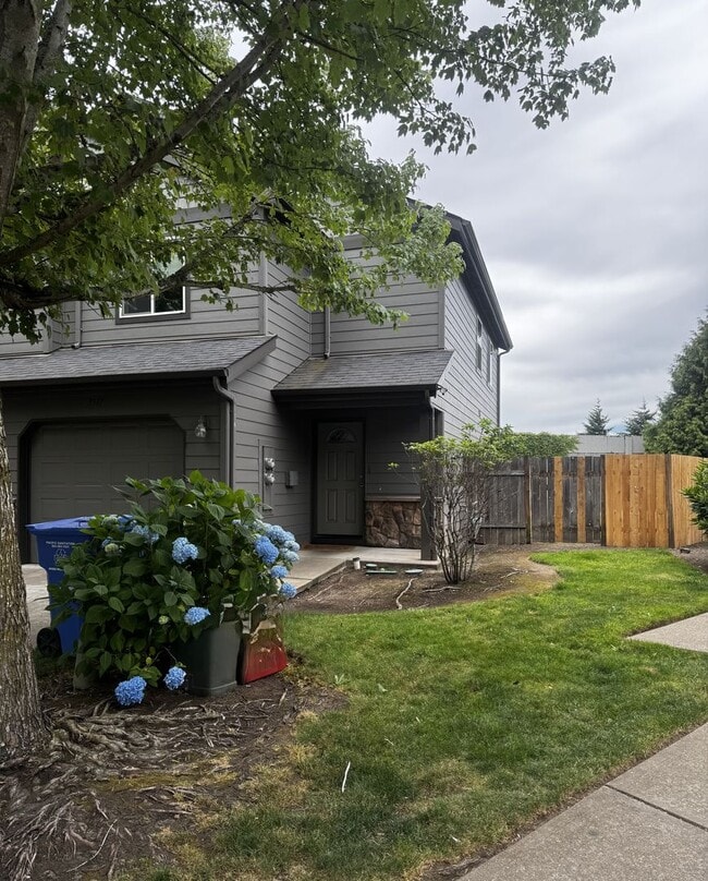 Building Photo - 3515-3517 Fisher Ct NE Salem, OR 97305 Unit 3517