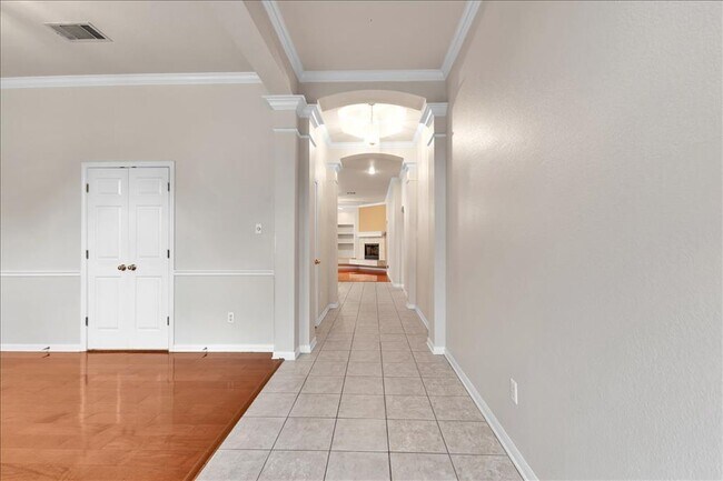 Photo - 9237 La Siesta Bend