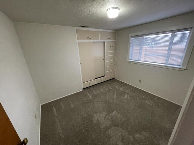 Photo - 1651 NW Taylor Ave