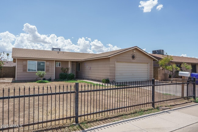 Building Photo - 9509 W Pierce St Rental