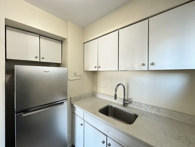 Photo - 1400 Chicago Ave Unit 802