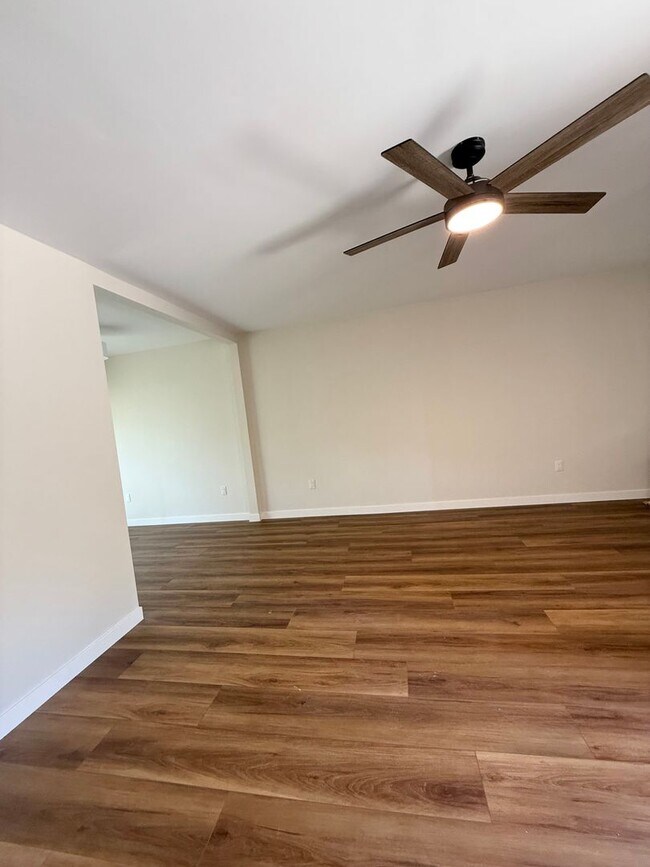Photo - 2 Bed 1.5 Bath Fully Remodeled Condo AVAIL...