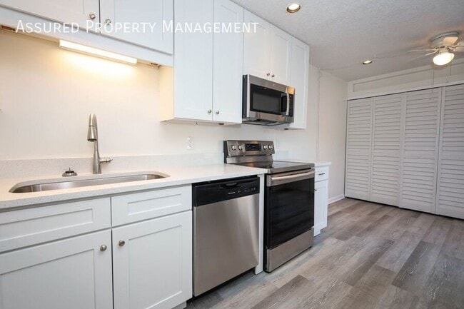 Photo - 301 Dryberry Way