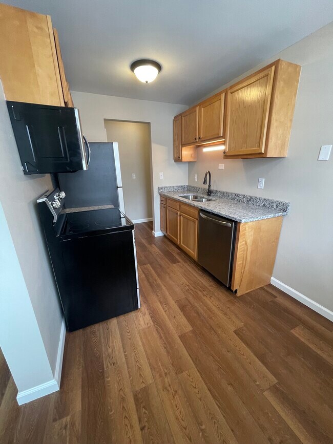Kitchen 1