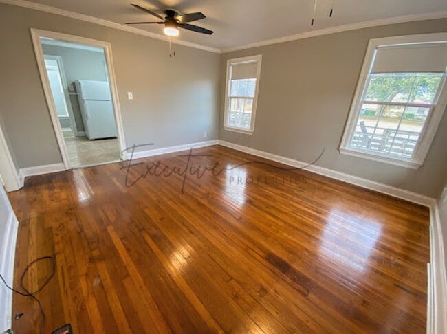 Photo - Remodeled 2BR/1BA with Hardwood Floors & L...