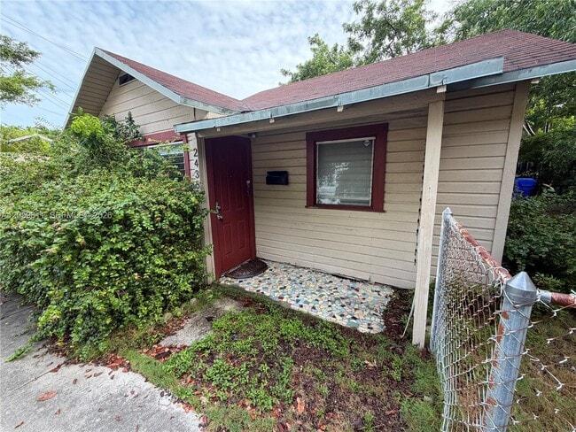 Photo - 2430 SW 25th Ter Unidad 3