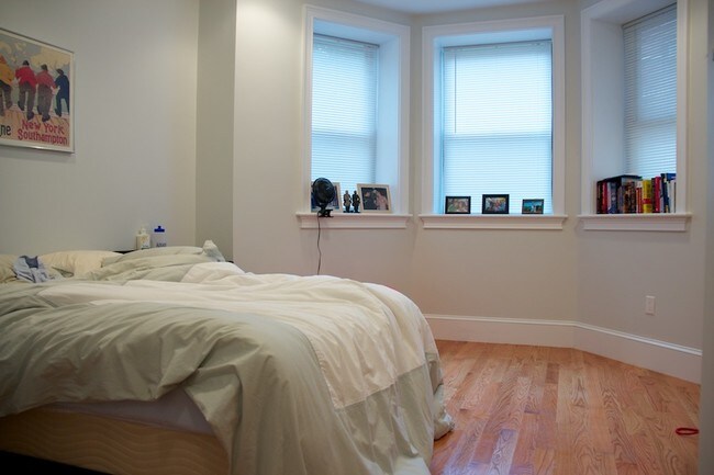 1089 Beacon St Unidad 1
