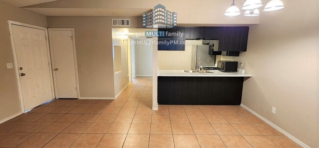 Photo - 1903 N Spring Unit 202