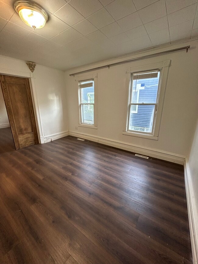 Building Photo - 4126 Madison St NE Unit 1