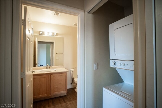 Photo - 51 E Agate Ave Unidad 502