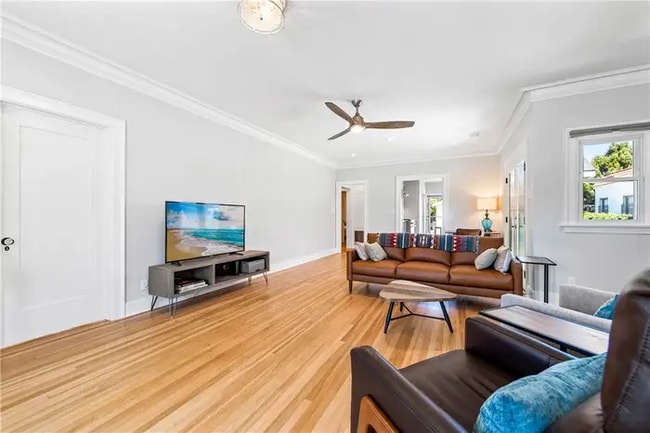 Photo - 4227 E Colorado St Apartamento Unidad 4227 E Colorado ave