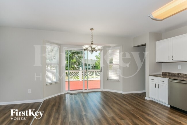 Photo - 2731 Red Cedar Parc Dr S