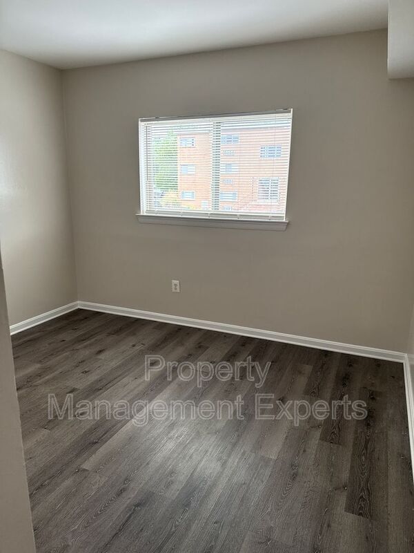 Photo - 2110 N Culpeper St Unit Apt 8