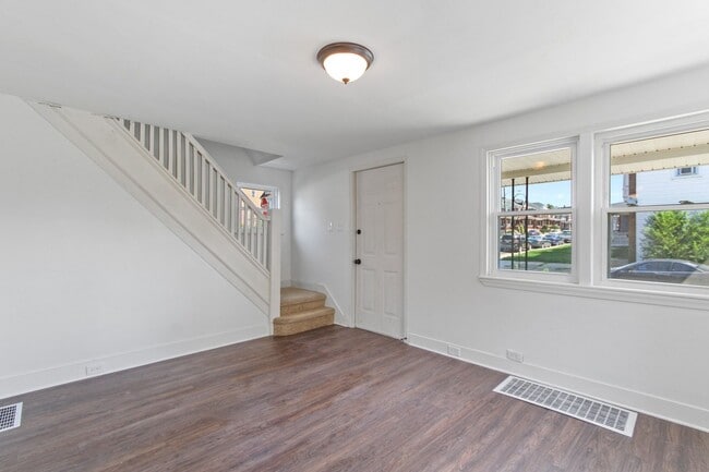 Photo - Cozy 3 Bedroom, 1.5 Bath Single Family Home!