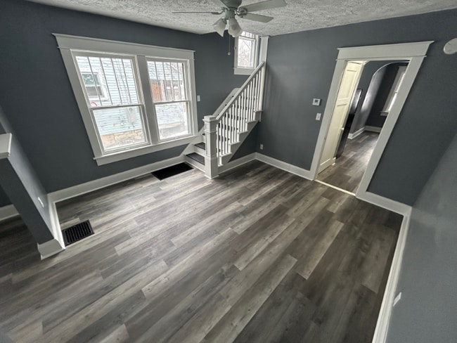 Photo - 32-34 Marie Ave Unidad 32-34