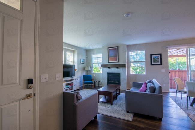 Photo - 10294 E 59th Ave