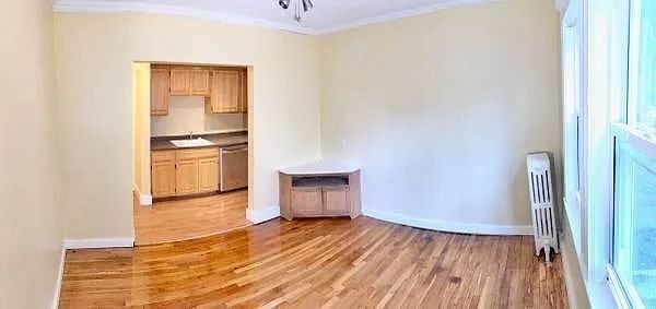 Photo - Spacious 2 BED 1 BATH close to Forest Hills Train Station Unidad 1R