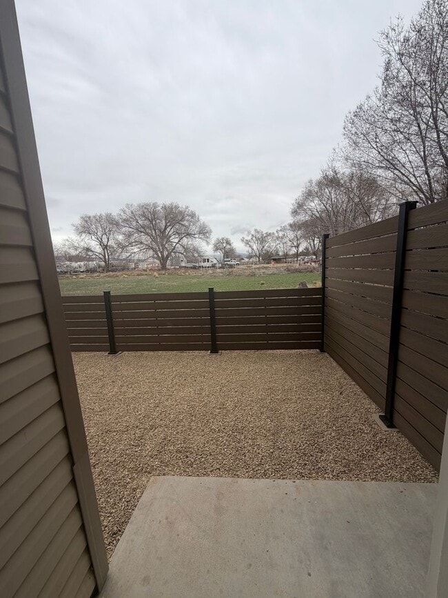 Photo - 3 Bed 2.5 Bath in Vernal!!