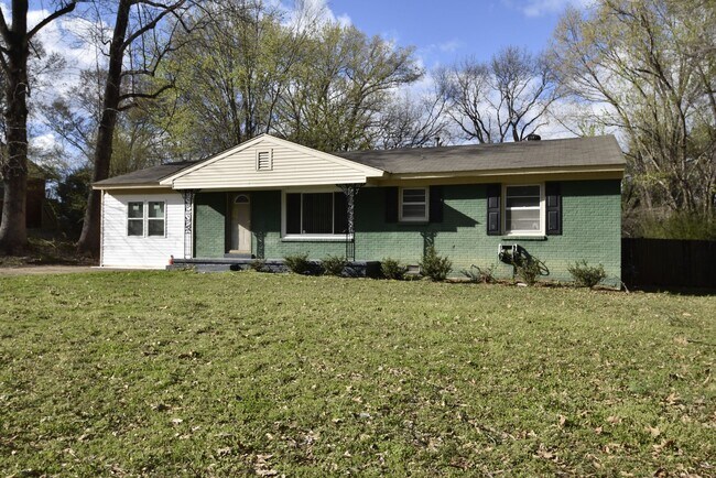 Building Photo - Stunning 4-Bedroom Home in Memphis - Space, Comfort & Style!