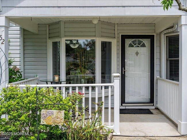 552 Prospect Ave