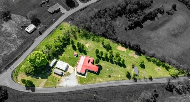 Photo - 35 Doak Hensley Rd