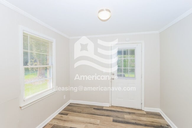 Photo - 207 Lawn St