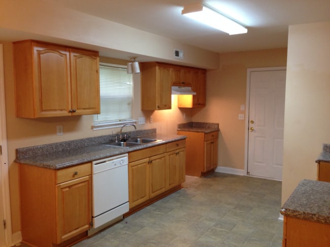 Photo - 312 Kingville Dr