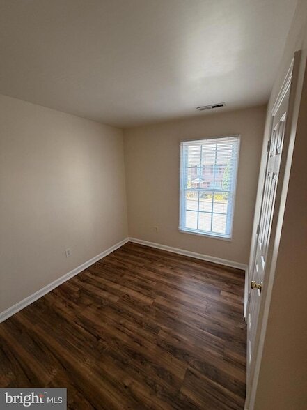 Photo - 1169 Commercial Ct
