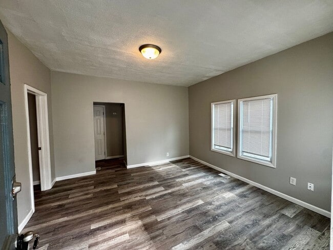 Photo - 3 Bed 1 Bath - Single family house, $250 Utility Credit!