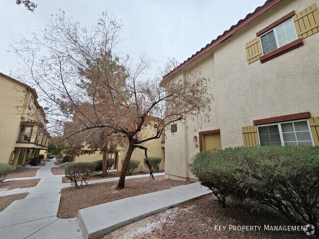 Building Photo - 5950 Barbosa Dr Unit #9 Rental