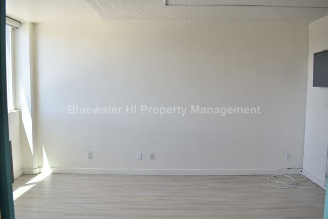 Photo - University Villa 1/1/1 (Conveniently Located) Unit 604