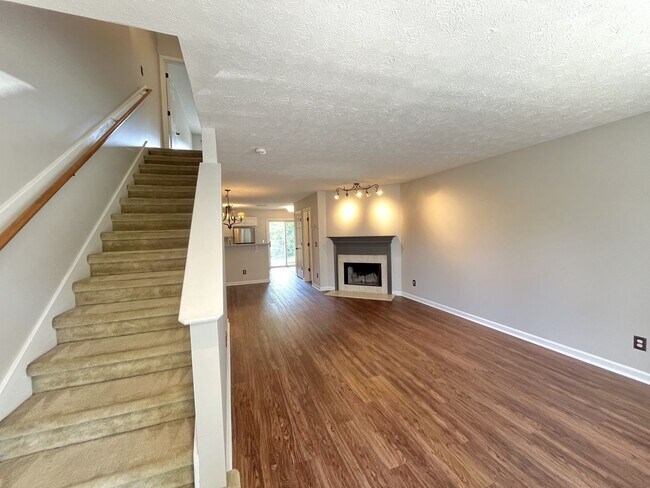 Photo - Townhouse in Nashboro Village!