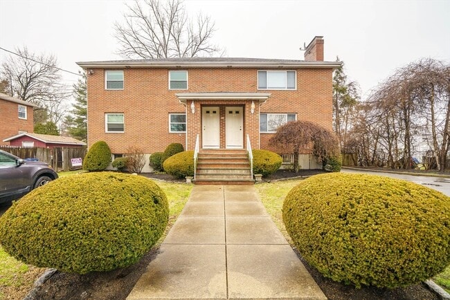 Building Photo - 19 Ashmont Ave Unit 0