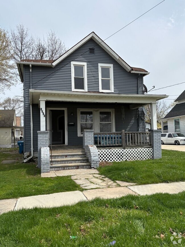 Building Photo - Section 8 Accepted! 4 BR Rental