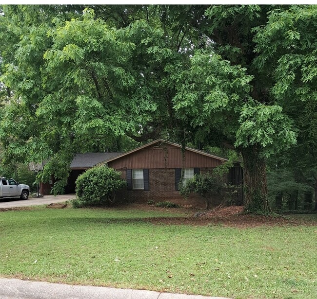 Building Photo - 4232 Antler Trl SE