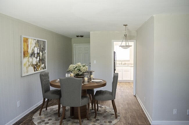 Photo - The Oaks at Northgate