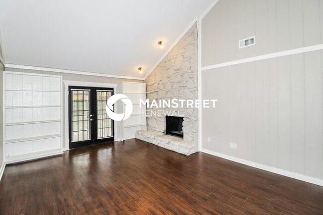 4 Bedroom Pet-Friendly Home in Memphis, TN with Main Street Renewal