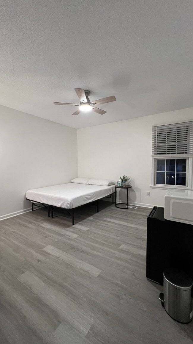 Building Photo - 301 Winners Cir S Rental