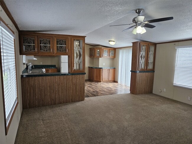 Building Photo - 827 Gregs Way