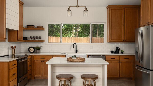 Photo - 402 E Ash Dr