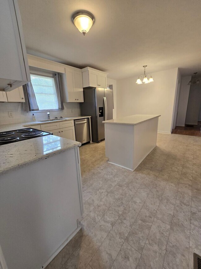 Photo - 3120 Phillies Cir