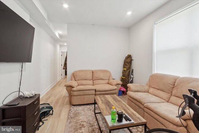 Photo - 3836 Haverford Ave Unidad 2