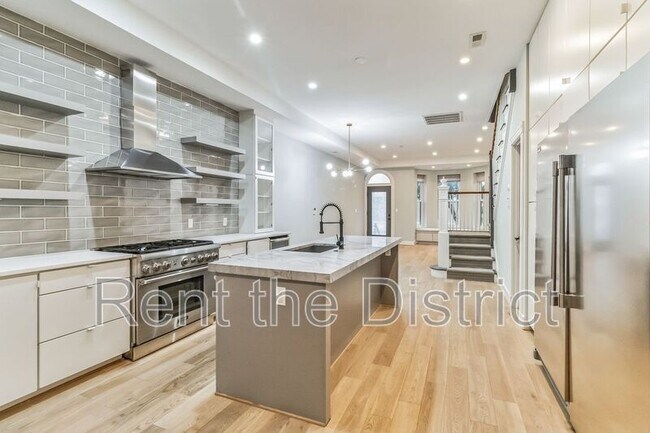 Photo - 1239 Kenyon St NW Townhome
