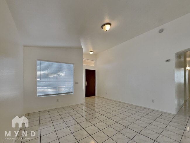 Photo - 4708 N 89th Dr